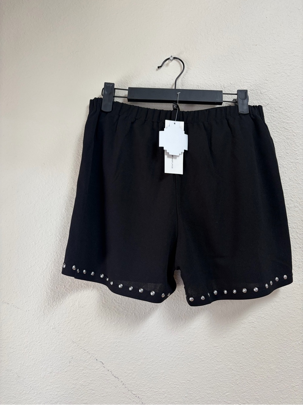 Black Stud-Hem Women's Bermuda Shorts